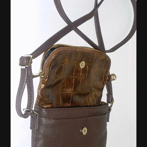 Kenneth Cole Reaction CrossBody Handbag Foldover - Picture 3 of 5